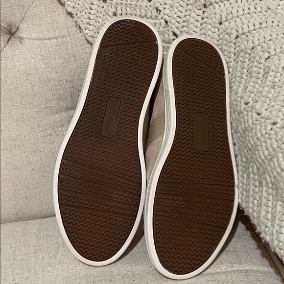 NEW‎ Spenco Santa Barbara Rivet Slip-On Suede Sneakers 7.5 Water Repellent Comfy - Picture 14 of 16